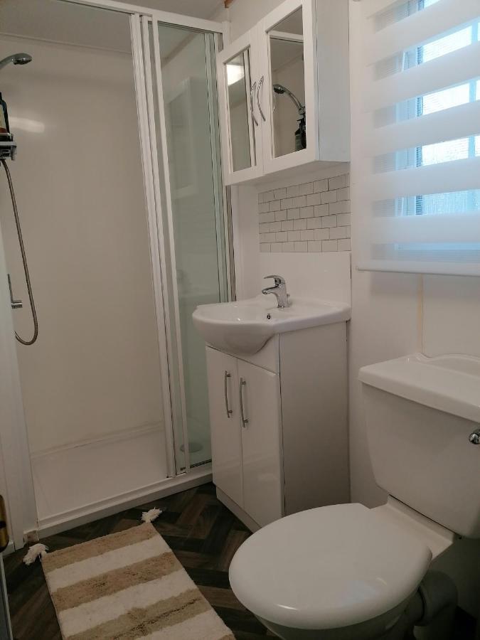 Cornwall Cornwall-Chapmanswell Caravan Holiday Park A30 B&B Bed And Breakfast #41 Launceston Exterior photo